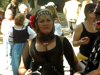 jacking in my panties hunting moma scoops at the fair1